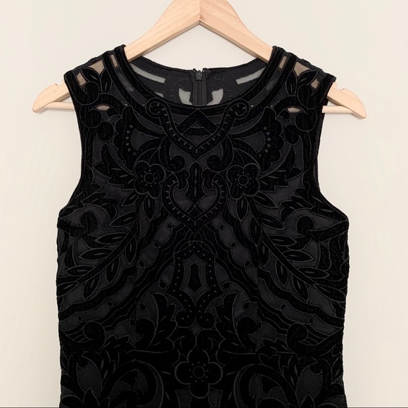 Tristan - Black Lace Midi Dress - Picture 3 of 4
